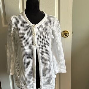 Like New Cotton sweater Size Small Bin Y